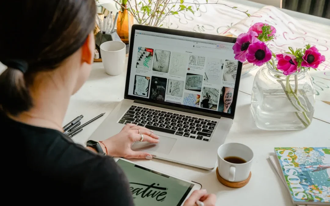 Comment les artistes peuvent utiliser Midjourney via Discord pour vendre leur travail