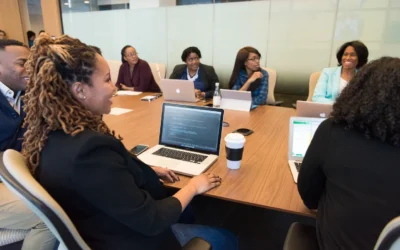 Comment utiliser les r&eacute;sum&eacute;s de salon Discord pour suivre les discussions sur Midjourney.com : comment utiliser les r&eacute;sum&eacute;s de salon pour suivre les discussions et les activit&eacute;s sur votre serveur Discord pour Midjourney.com.